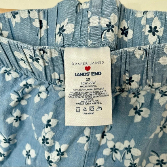 Draper James x Lands End Floral Shorts - Picture 4 of 5